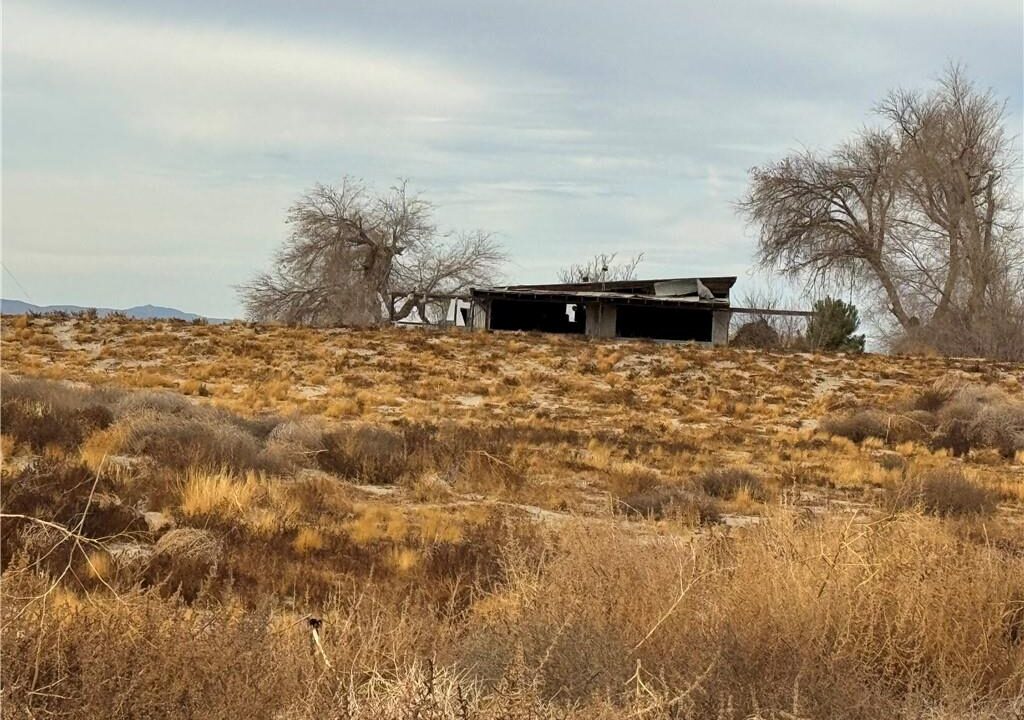 Lot for Sale in Lancaster California