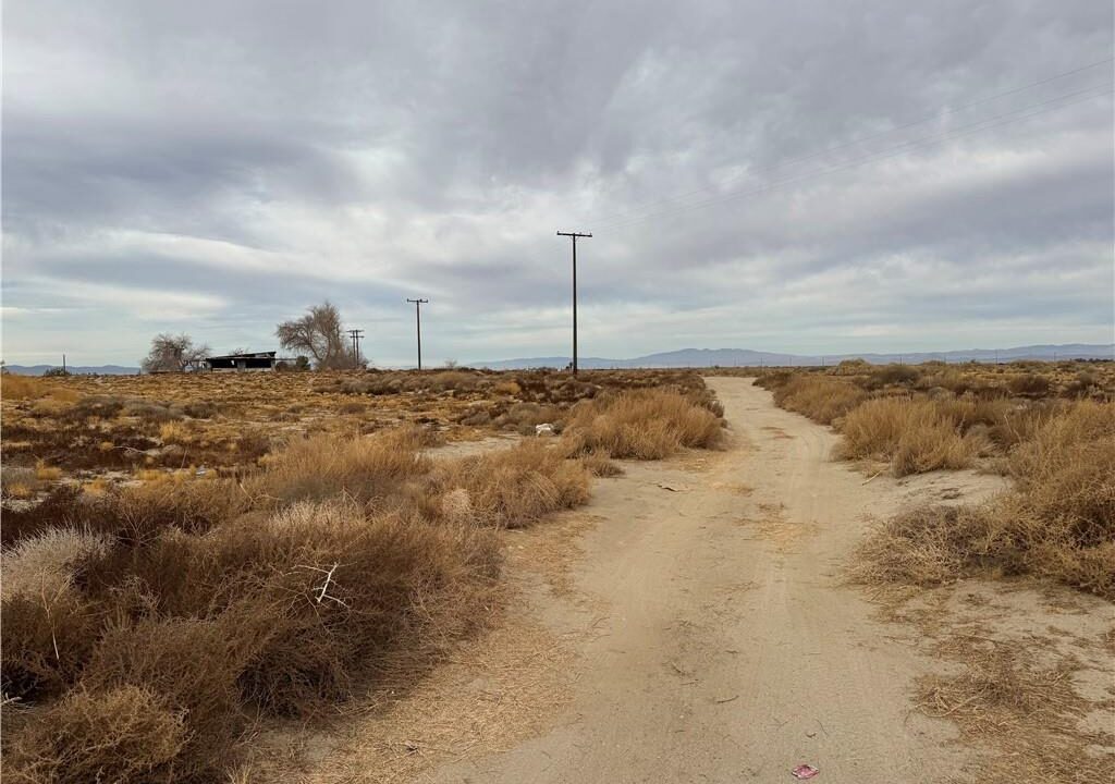 Lot for Sale in Lancaster California